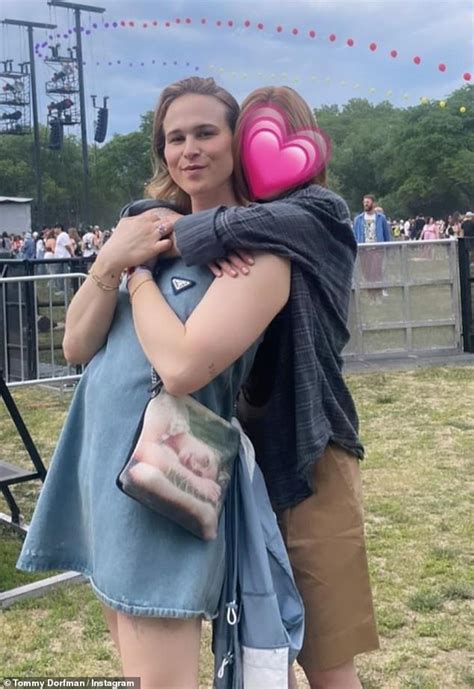 Reasons Why Star Tommy Dorfman Wears A Green Bikini As She Poses Up