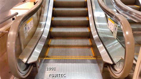 【エスカレーター フジテック製】ニトリ 名古屋みなと店 昇り 1→2階 Fujitec Escalator At Nitori Nagoya