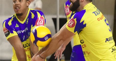 Volley Ball Elite Masculine Play Down Epinal Puissance Trois Face