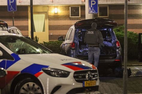 Zwaarbewapend Arrestatieteam Valt Woning In Ede Binnen En Arresteert