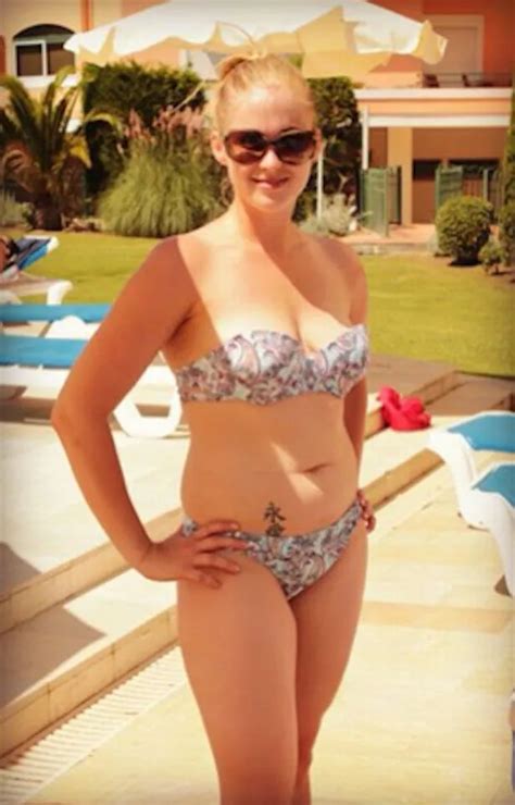 8 Hot Sexy Nikki Holland Bikini Pics