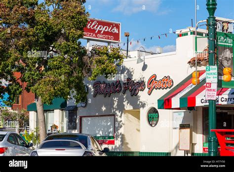 Filippis Pizza Grotto Little Italy San Diego California Usa Stock