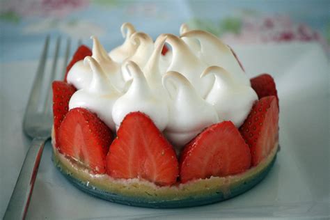 Lauralovescakes Strawberry Shortbread Meringue Pies