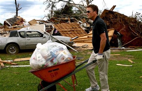 Alabama Tornado Volunteers