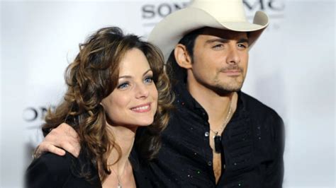 Brad Paisley Wife, Kids, Family, Height, Net Worth, Where Is He Today?