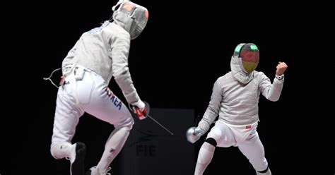 Yellow Piste Women S Epee Individual Men S Sabre Individual