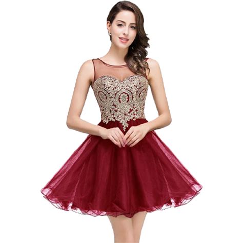 Venta vestidos color vino con dorado para 15 años en stock