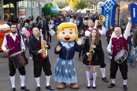 Festa Das Cucas Inicia Nesta Sexta Feira No Parque Da Oktoberfest