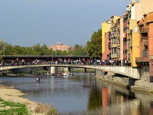 Fires De Girona A Baixada Pel Riu Onyar