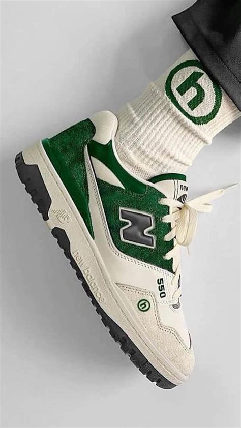 nb 550 | Sneaker, Ayakkabı erkek, Erkek moda tarzları