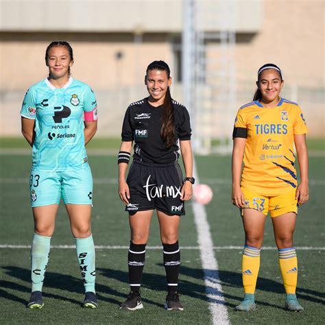 Sofía Jiménez Santos Laguna vs Tigres femenil sub 18 J8 NZ63682