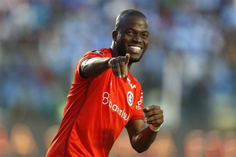 Internacional con espectacular gol de Enner Valencia vence a Bolívar