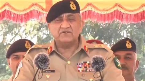 Coas Gen Bajwa Visits Asfc Headquarters Pakistan Dunya News