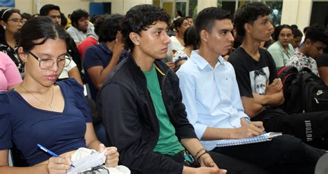 UNAN Managua presente en seminario científico de geociencias