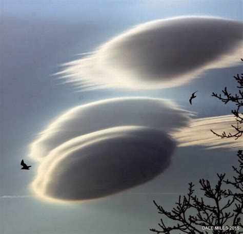 Aparecen más extrañas nubes en los cielos de Reino Unido y EE UU