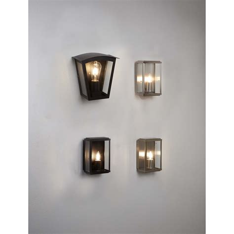 Searchlight Box Buiten Wandverlichting 16 X 25 Cm IP44 Satijn