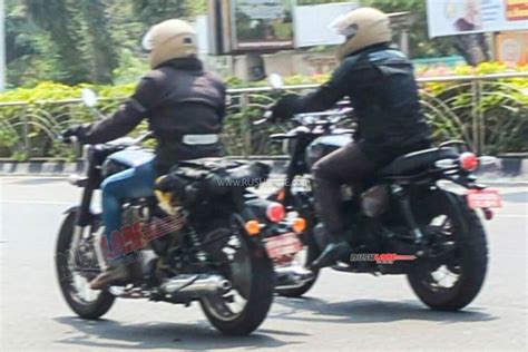 Foto Royal Enfield Tes Scram Dan Classic