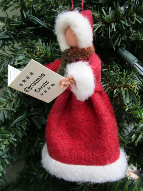 Christmas Caroler Ornament Caroler Lady Clothespin Ornament