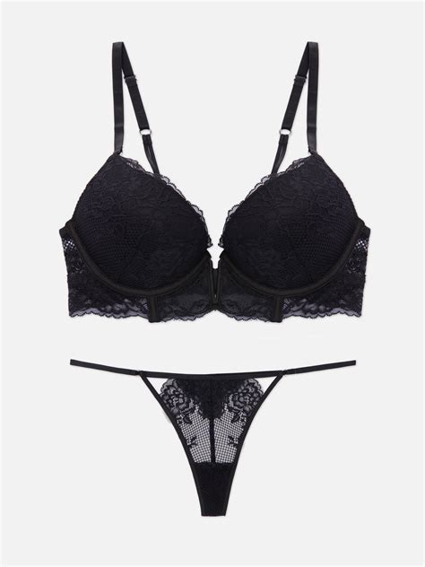 Womens Black Maximise Lace Bra And Thong Set Primark