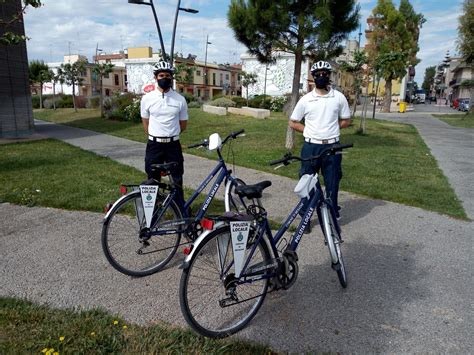 Mesagne Riecco I Vigili In Bicicletta Per Controllare Il Centro E I