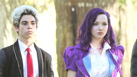 Descendants | Squad Goals | Disney LOL