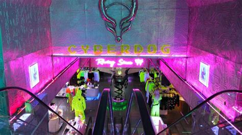 Cyberdog: A Camden icon clothing store for aliens and ravers | YAYUK