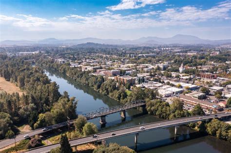 Corvallis Oregon Bridge Crossing Willamette River Stock Image Image