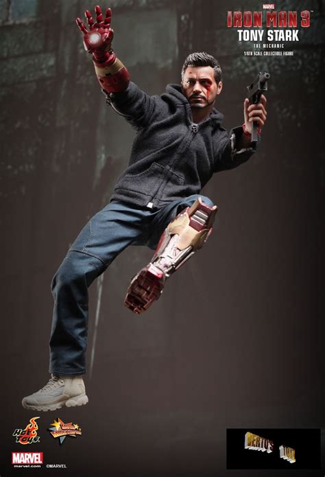 VERTO S TOYZ FULLY BOOKED Hot Toys Iron Man Tony Stark The Mechanic Th Scale Collectible