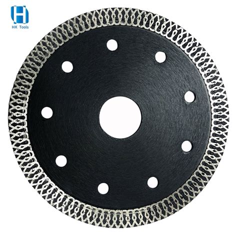 Hot Pressed Mesh Turbo Diamond Saw Blade With Protective Teeth