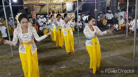 Tari Rejang Taman Sari Pkk Banjar Petanahan Desa Batuagung Pujawali