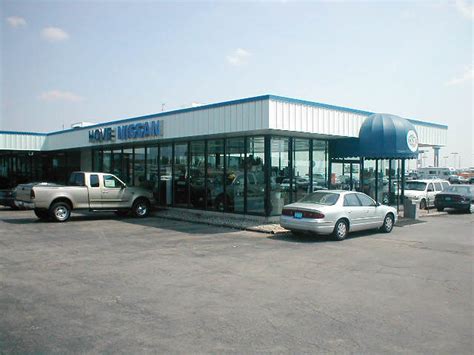 Hove Nissan Inc. - Car and Truck Dealer in Bradley, Illinois - 4423 | GetAuto.com