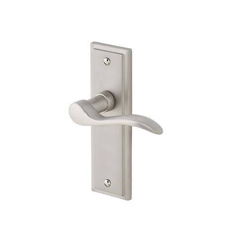 Colours Sennen Nickel Effect Aluminium Scroll Latch Door Handle L105mm D86mm Pair Diy At Bandq