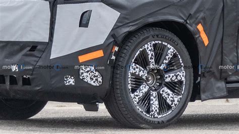 Cadillac Escalade Iq Electric Prototype Spied For The