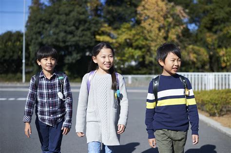 子どもを危険から守りたい！ママたちが考える登下校時・下校後の「子どもの安全対策」とは ママスタセレクト