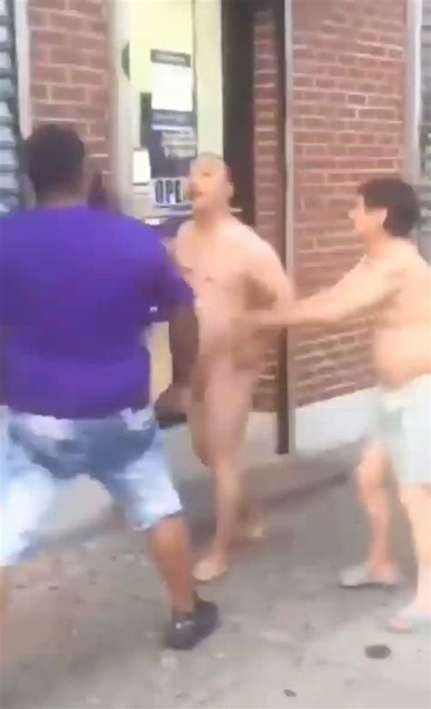 Y Whsfight On Twitter The Fuck Is Goin On And Why Bro Butt Booty Naked Https