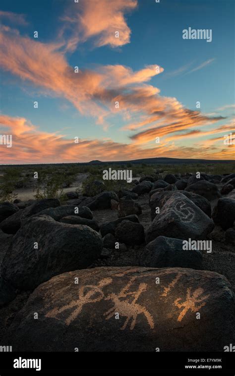 Native American Stone Carvings Hi Res Stock Photography And Images Alamy