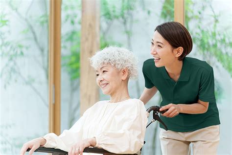 5 Best Elderly Care Services in Singapore [2025 Review]