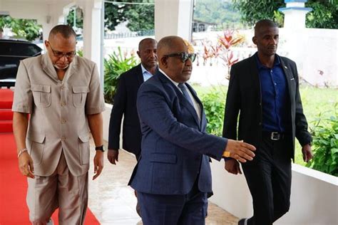 Le Pr Sident Des Comores Azali Assoumani Fait Sa Premi Re Apparition