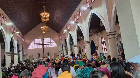 Celebran La Misa De Las Madamas En El Callao