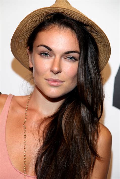 Sexy Serinda Swan Porn Pictures Xxx Photos Sex Images 3750905 Pictoa