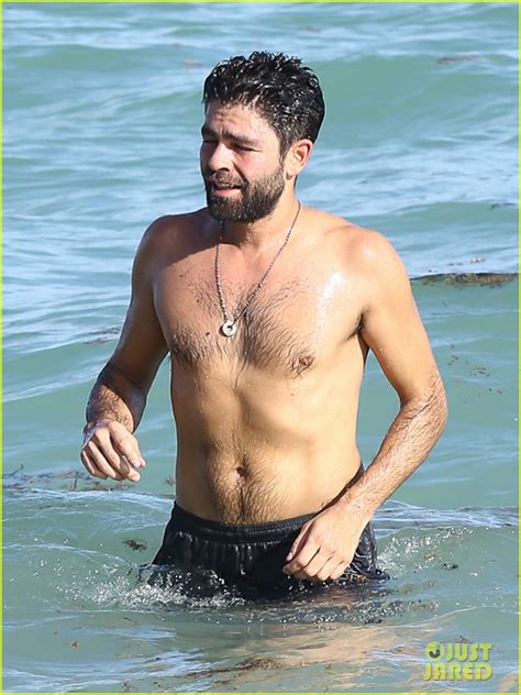 Adrian Grenier Shows Off Shirtless Beach Body In Miami Photo 3520864