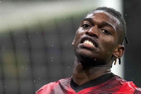 Milan Leao Fa Discutere Il Salto Di Qualità Non Arriva Ma La Squadra