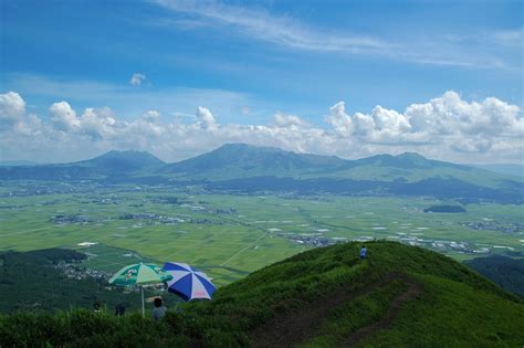 阿蘇ミルクロード 絶景を走る 日本百名道