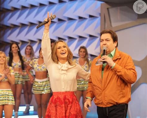 Foto Claudia Leitte Comentou Que Tenha Gasto R Milh Es Em Look Da