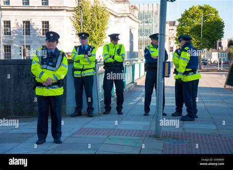 Garda Police Ireland Uniform Hi Res Stock Photography And Images Alamy