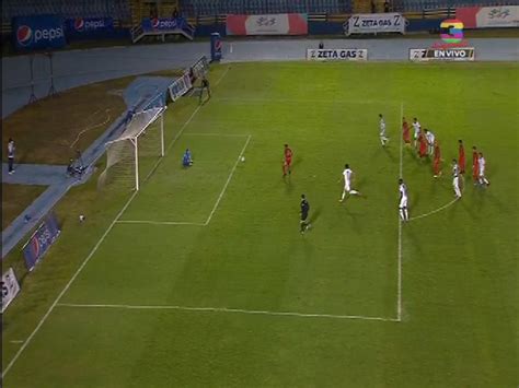 Penal Y Gol Anulado Para Municipal En El Minuto 76 Chapin Tv