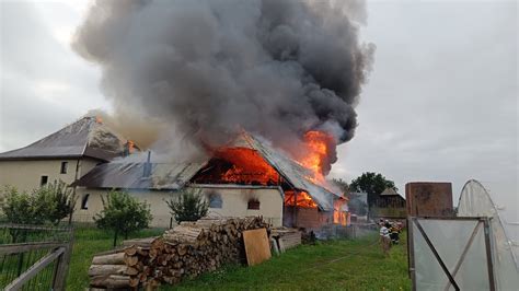 Suceava Incendiu De Amploare La O Gospodarie Din Bilca Telem Regional