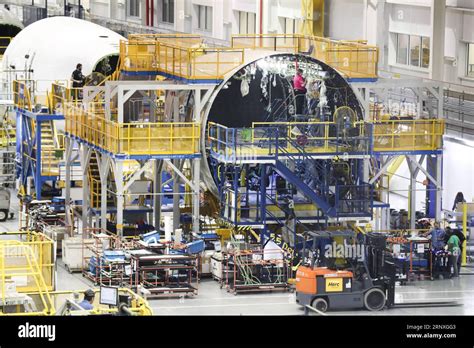 Boeing 787 Dreamliner Assembly Hi Res Stock Photography And Images Alamy