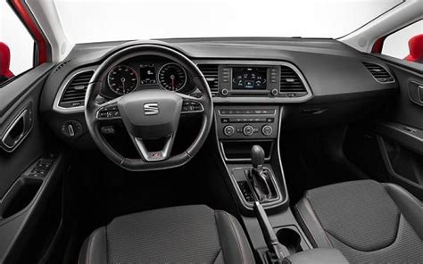 Seat Leon dimensions – UK interior and exterior stats | carwow