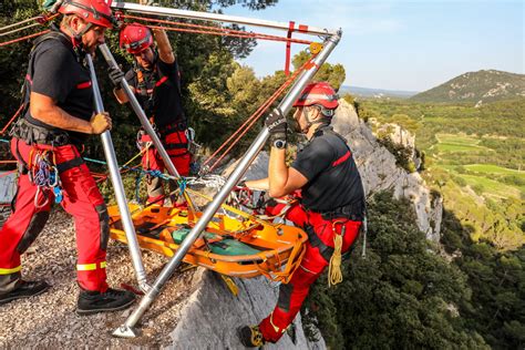 Gigondas Vaucluse Le Grimp Mobilis Pour Porter Secours Une